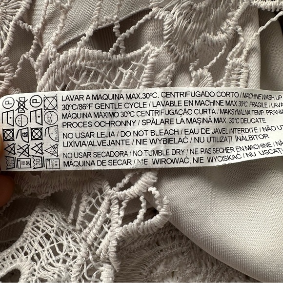 Zara Blouse - Picture 7 of 8